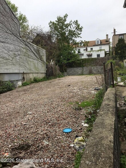 More Photos Of 102 Montgomery ave, Staten Island Land For Sale