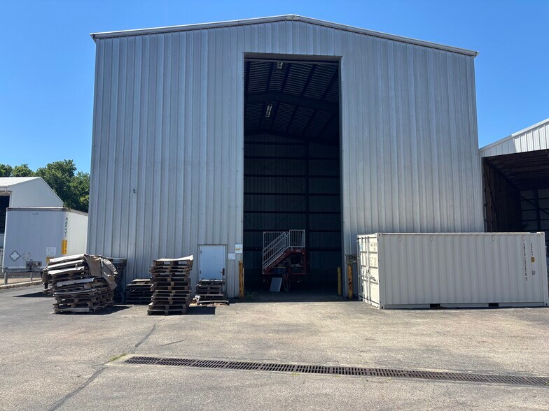 More Photos Of 540 Mayer St, Bridgeville Manufacturing For Lease