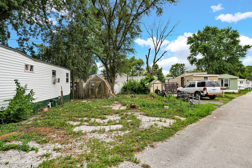 More Photos Of 1945 S Schuyler Ave, Kankakee Manufactured Housing Mobile Home Park For Sale