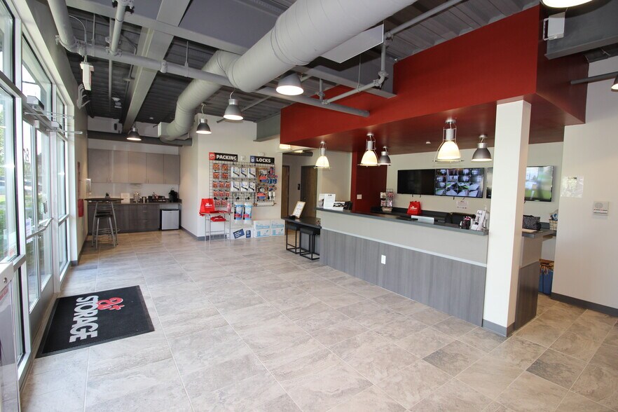 More Photos Of 757 W Northfield Blvd, Murfreesboro Self Storage For Sale