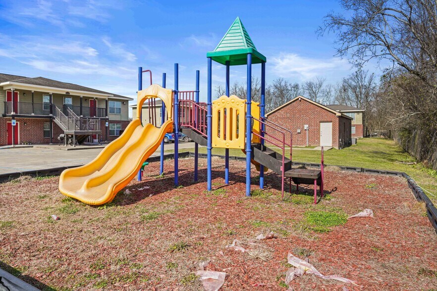 More Photos Of 5500 Hwy 75, Carville Apartments For Sale