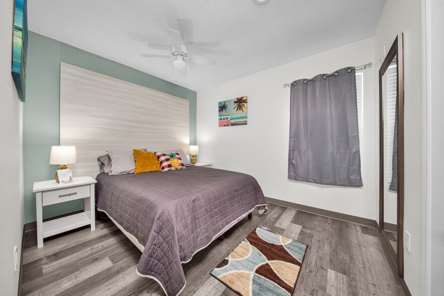 More Photos Of 120 E Jupiter Ln, South Padre Island Hotel For Sale