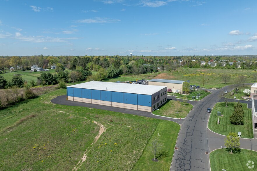 More Photos Of 1545 Campus Dr, Warminster Warehouse For Sale