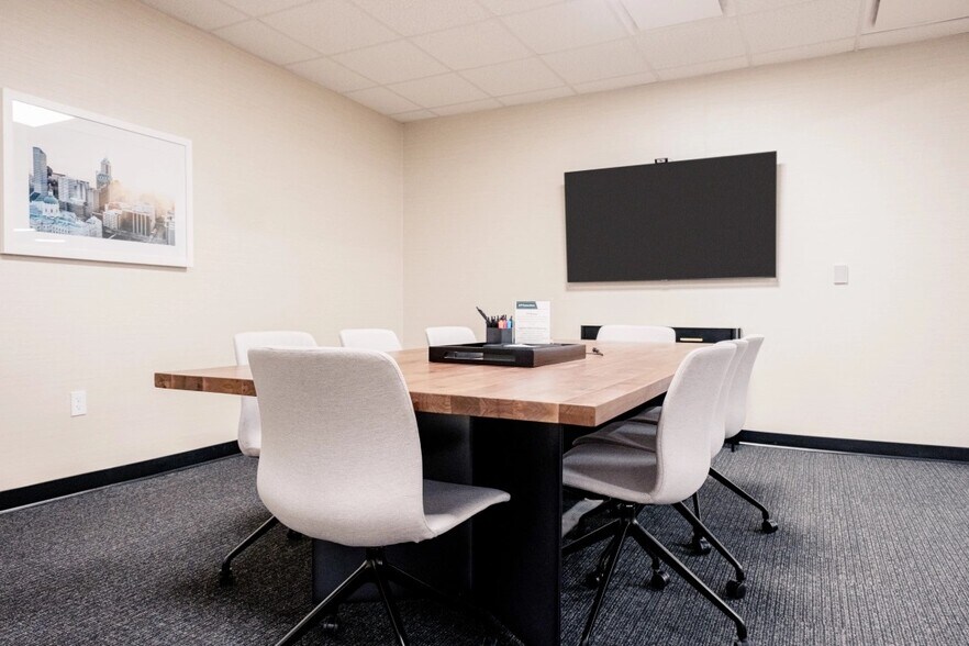 More Photos Of 1060 N Capitol Ave, Indianapolis Coworking Space