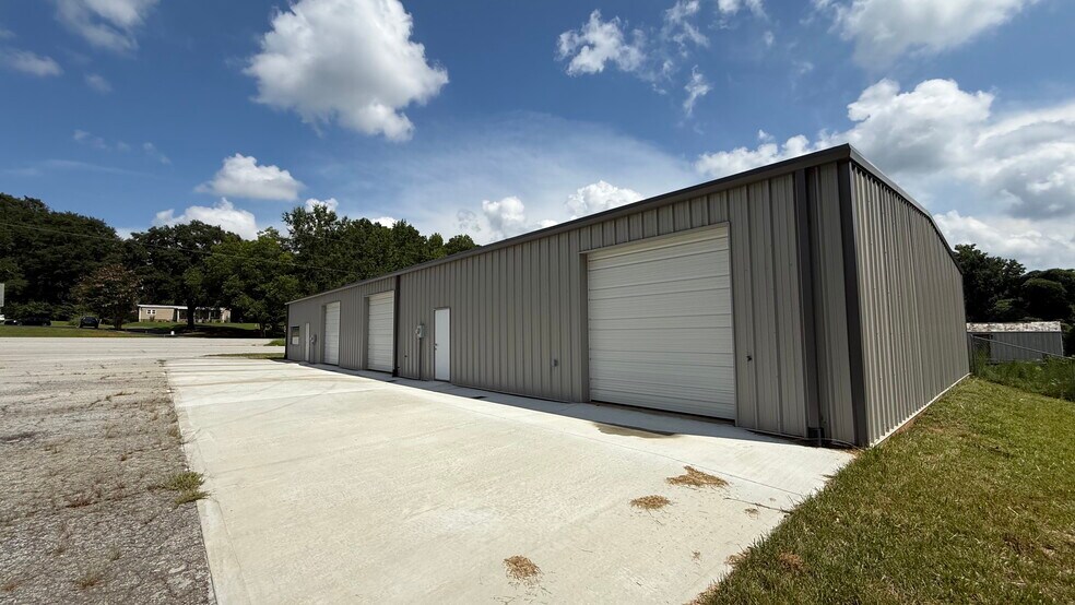 More Photos Of 4384 S Church Street Ext, Roebuck Flex For Lease