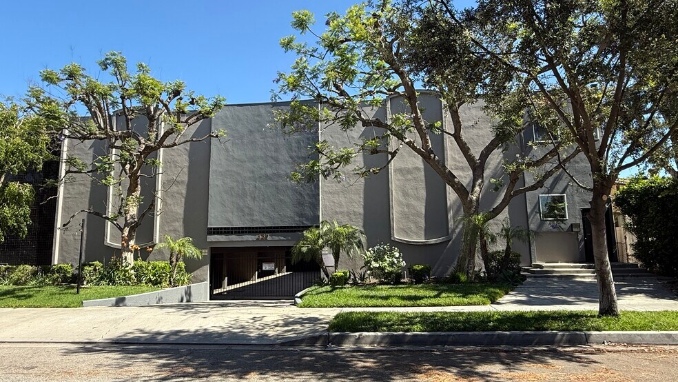 More Photos Of 447 W Elk Ave, Glendale Apartments For Sale