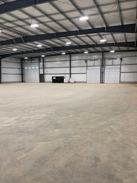 More Photos Of 7700 Allensville Rd, Allensville Warehouse For Lease