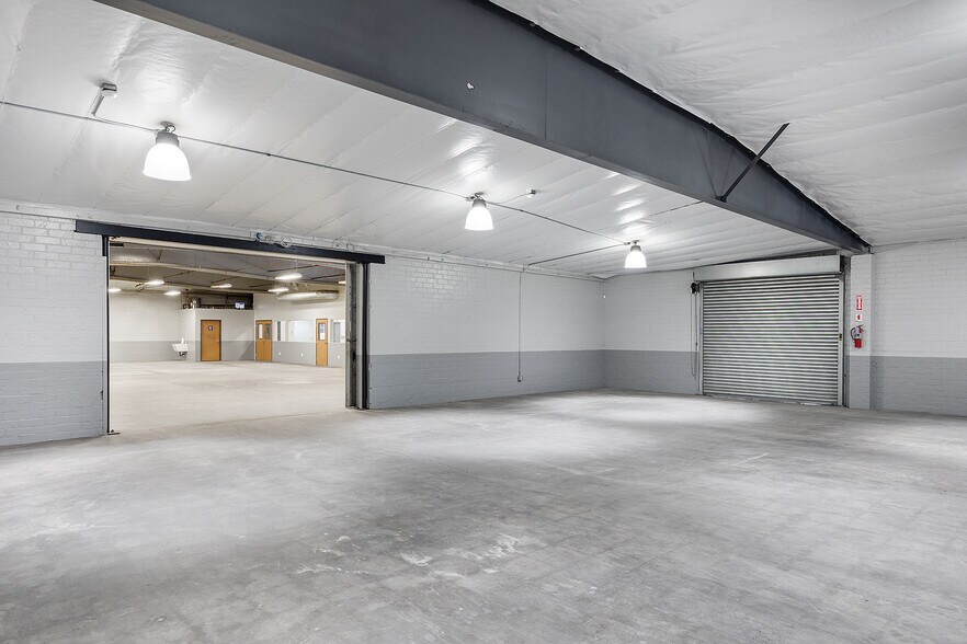More Photos Of 12300 Denholm Dr, El Monte Warehouse For Sale