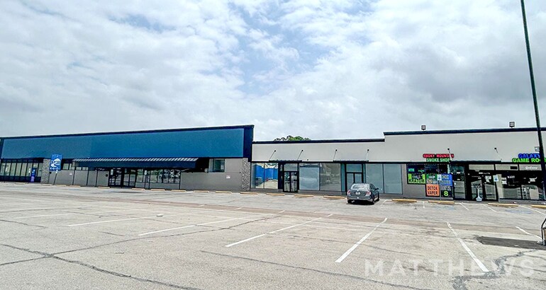 More Photos Of 8309-8325 Camp Bowie W Blvd, Fort Worth Unknown For Lease