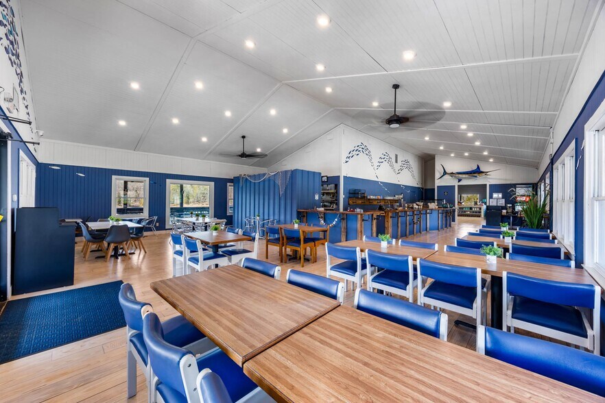 More Photos Of 1155 Marina Rd, Elberton Marina For Sale