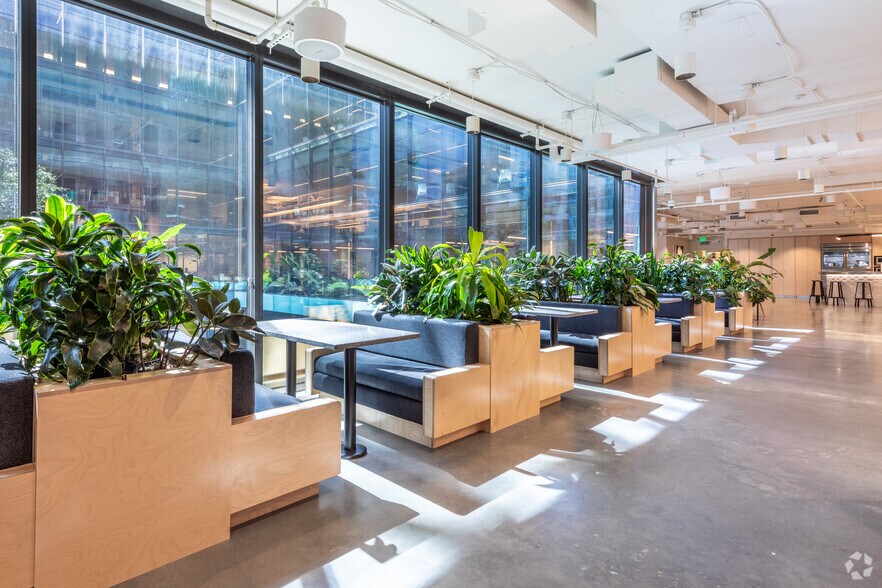 More Photos Of 1100 15th St NW, Washington Office For Lease