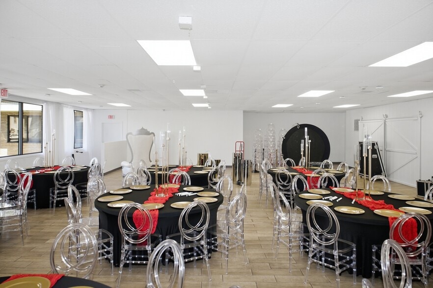 More Photos Of 53 Providence St, West Warwick Restaurant For Sale