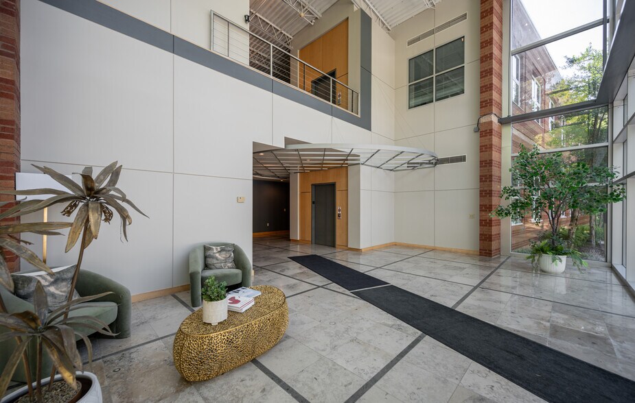 More Photos Of 141 Providence Rd, Chapel Hill Office Residential For Sale