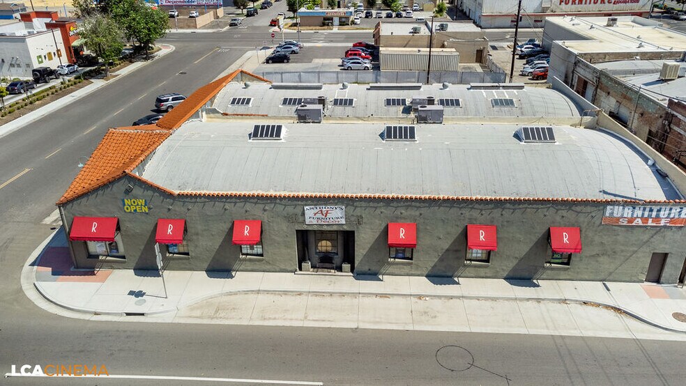 More Photos Of 2300 Eye St, Bakersfield Storefront Retail Office For Sale