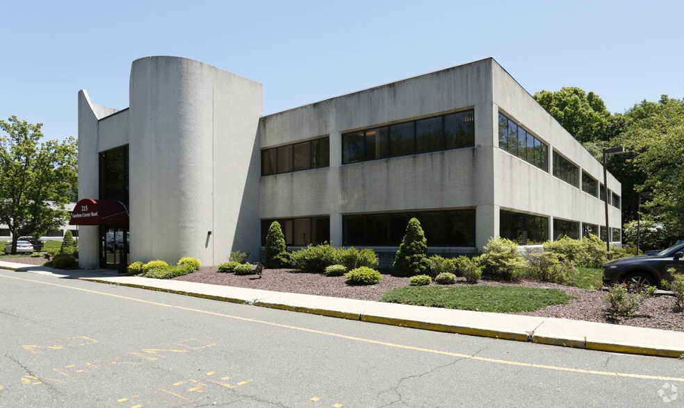 Primary Photo Of 215 Gordons Corner Rd, Manalapan Township Office For Lease
