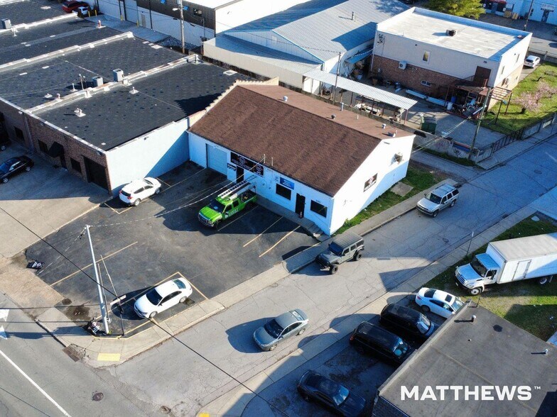 More Photos Of 1052 4th Ave S, Nashville Storefront Retail Office For Sale