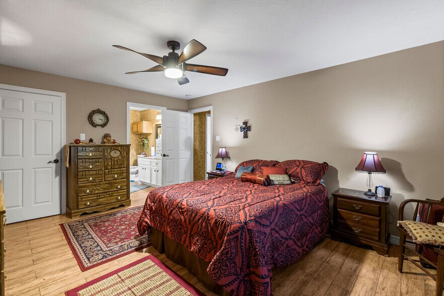 More Photos Of 19094 FM 2854 Rd, Montgomery Office Residential For Sale