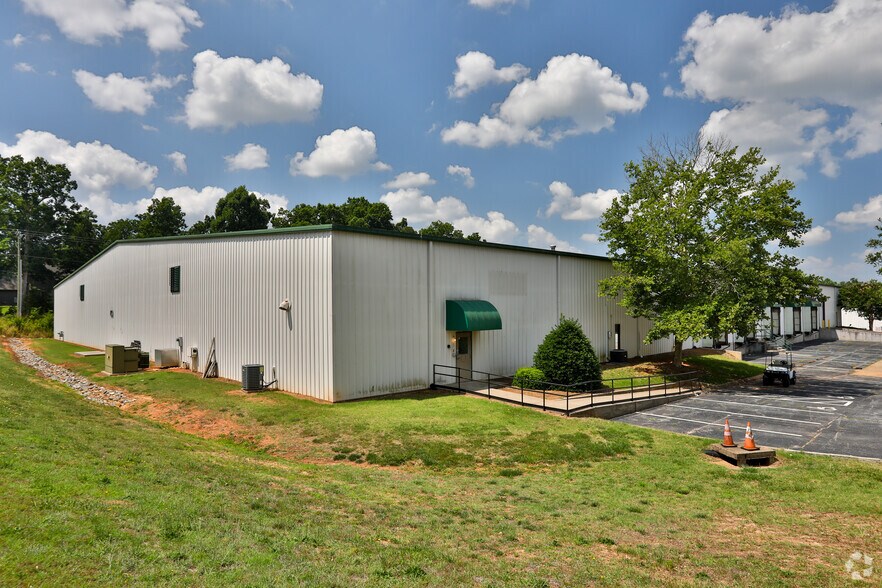 Primary Photo Of 129 Metro Ct, Greer Warehouse For Lease