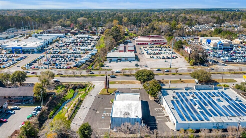 More Photos Of 8890 Abercorn St, Savannah Storefront Retail Office For Sale