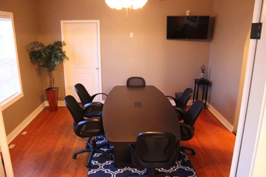 More Photos Of 1292 N Highland Ave, Jackson Office Residential For Lease