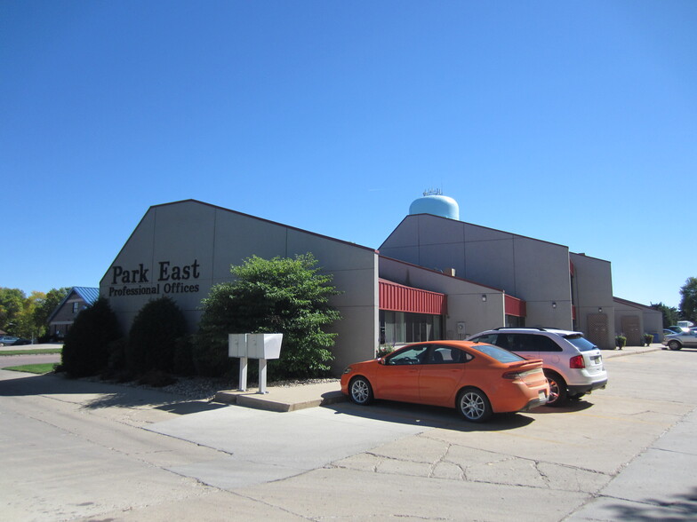 More Photos Of 101 22nd Ave, Brookings Office For Lease