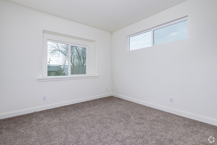 More Photos Of 36 W 1600 N, Sunset Apartments For Sale