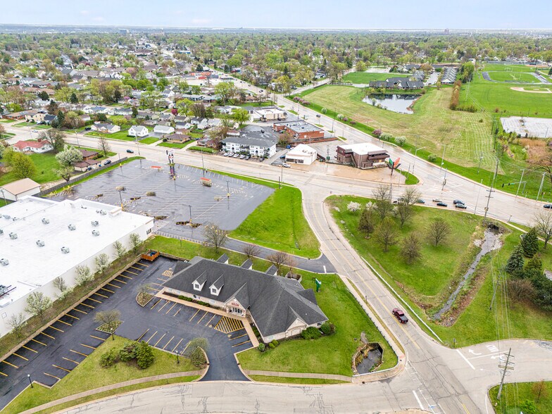 More Photos Of 1640 Willow Circle Dr, Crest Hill Medical For Sale