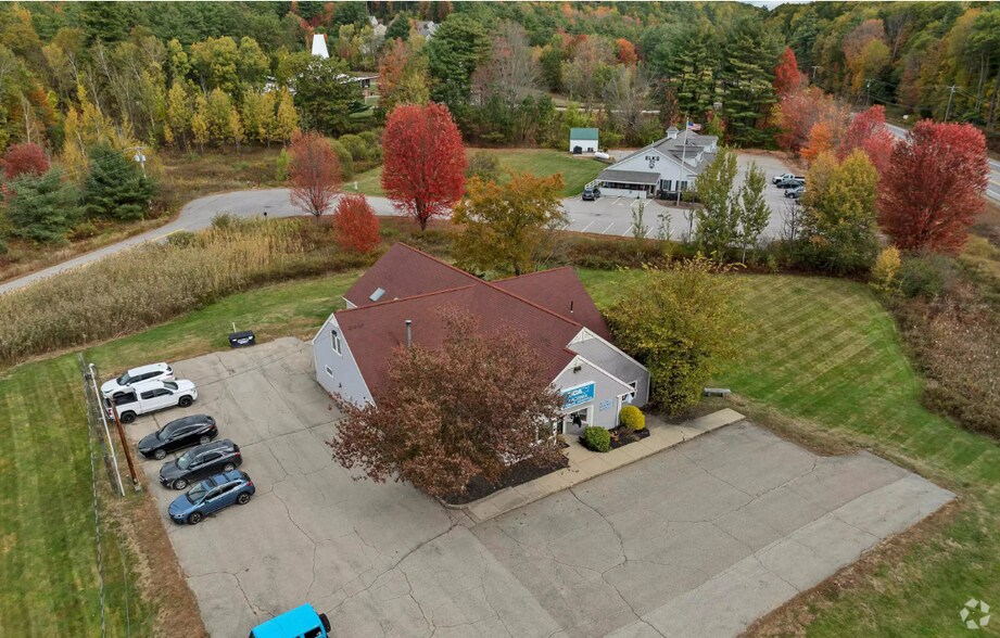 More Photos Of 3 Maple St, Gilford General Retail For Sale