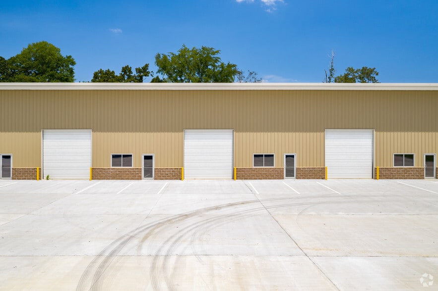 More Photos Of 5320 S Shackleford Rd, Little Rock Warehouse For Lease