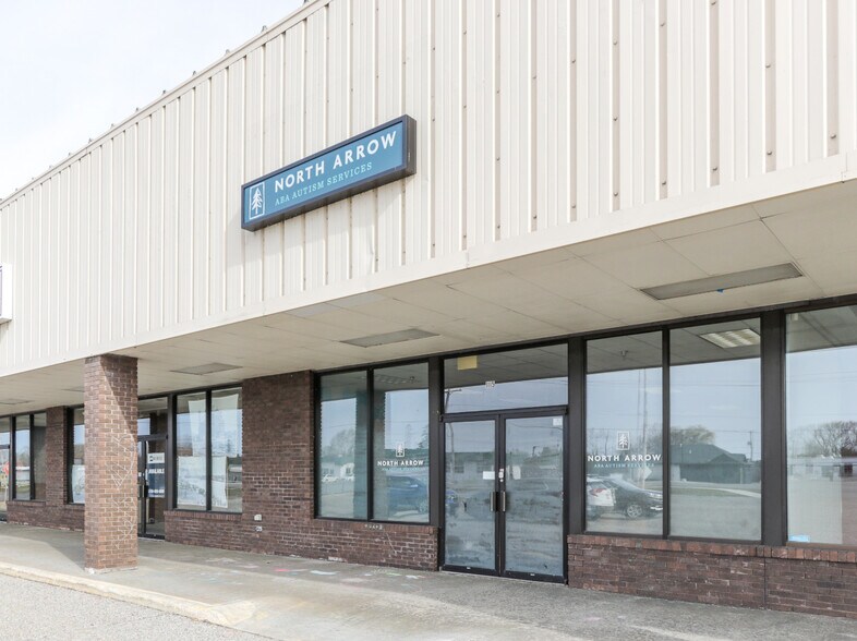 More Photos Of 1109 E State St, Cheboygan Unknown For Lease