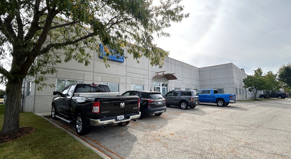 Primary Photo Of 4017-4027 Owl Creek Dr, Madison Warehouse For Lease