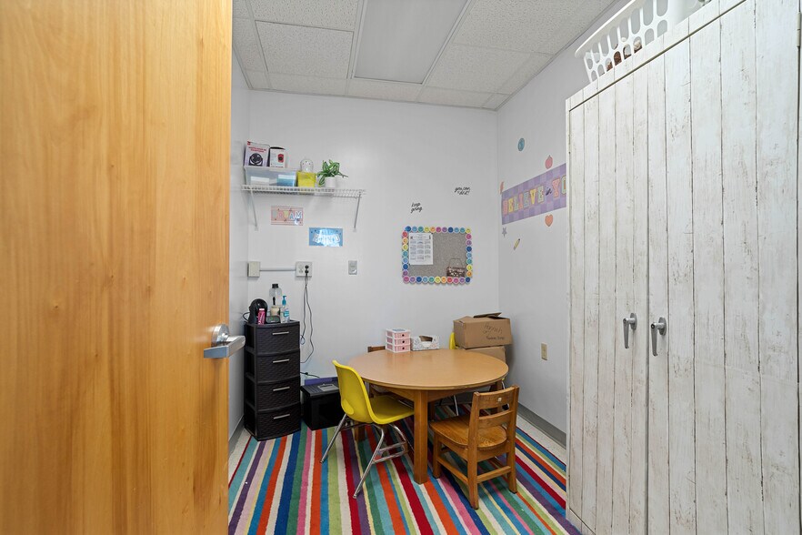 More Photos Of 94 Hospital St, Ridgway Specialty For Sale