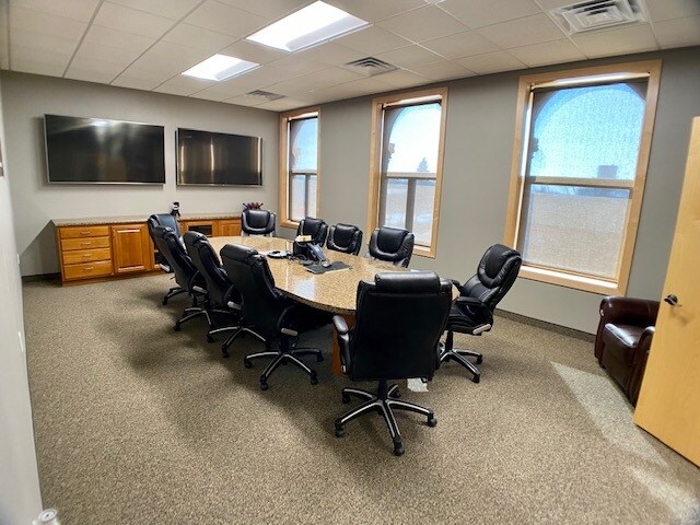 More Photos Of 1 N Main St, Hillsboro Office For Sale