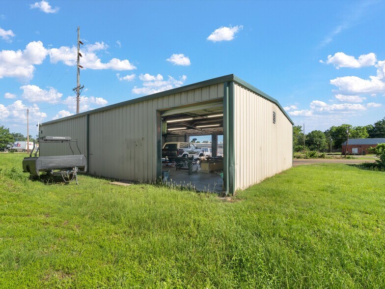 More Photos Of 300 State Highway 155 N, Gilmer Service For Sale