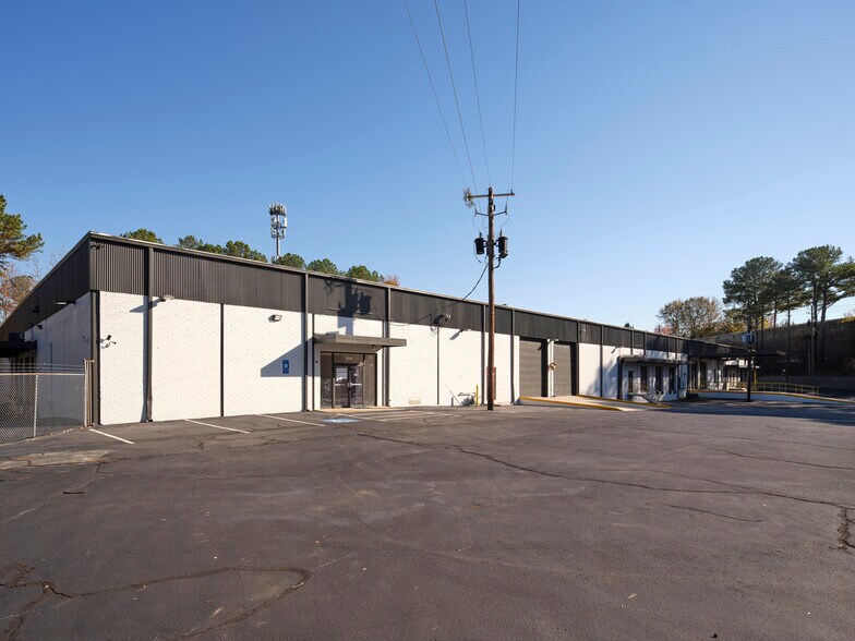 More Photos Of 3645 Oakcliff Rd, Doraville Warehouse For Sale