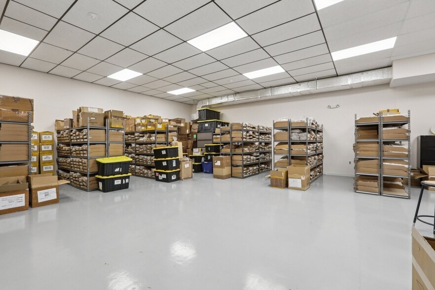 More Photos Of 7-9 Ridgefield, Ridgefield Park Flex For Lease