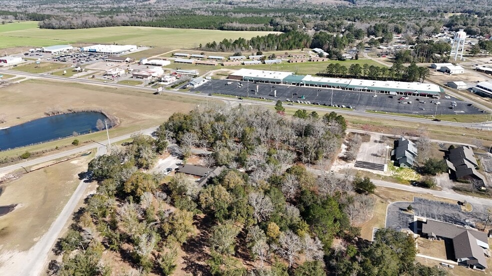 More Photos Of 100 W Lake Professional Park, Geneva Assisted Living For Sale