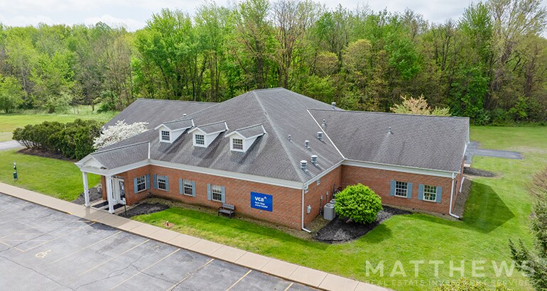 More Photos Of 6336 N Ridge Rd, Madison Medical For Sale