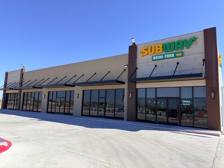 More Photos Of 2820 N International Blvd, Weslaco General Retail For Lease