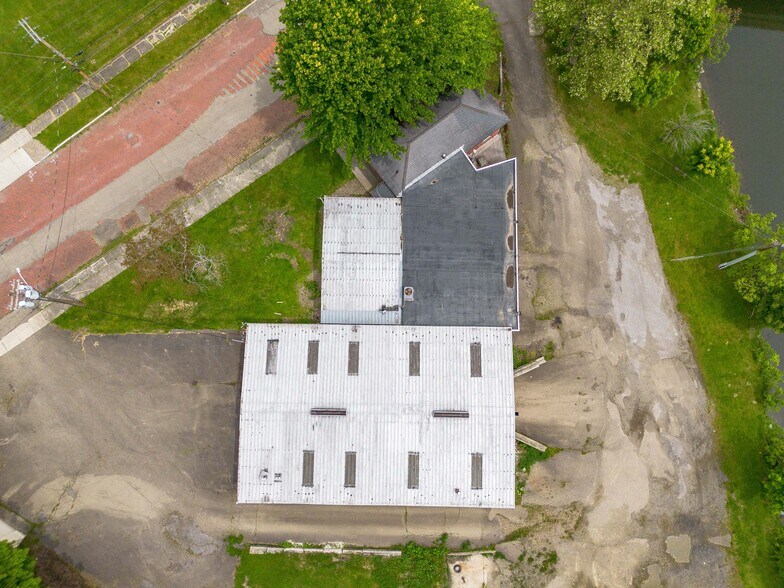More Photos Of 154 Fairmount Ave, Jamestown Manufacturing For Sale