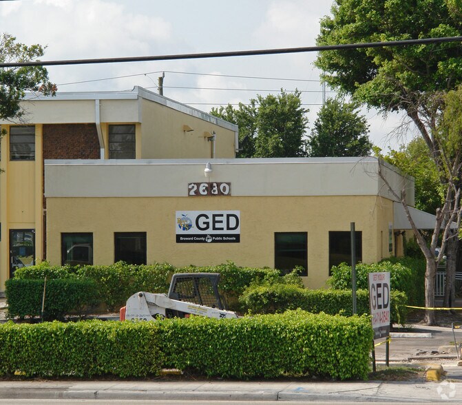 More Photos Of 2680 W Oakland Park Blvd, Oakland Park Office For Sale
