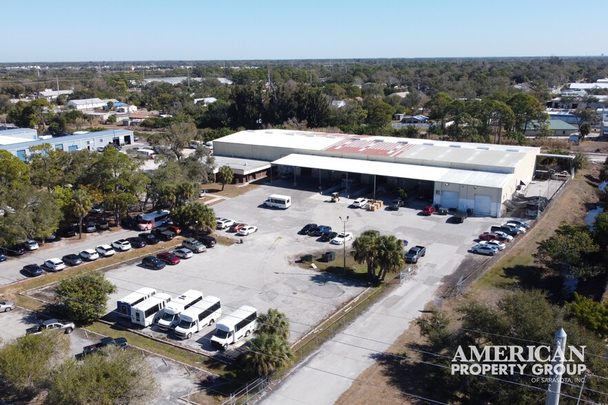 More Photos Of 1800 N East Ave, Sarasota Warehouse For Lease