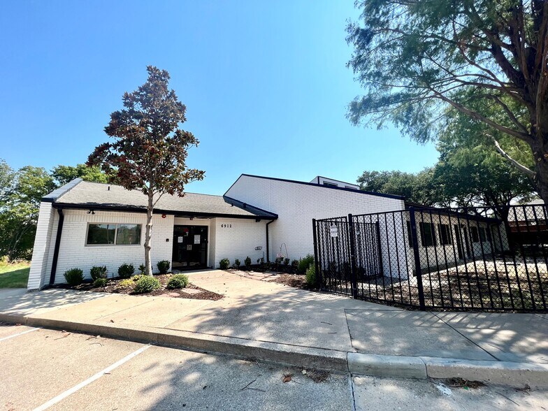 Primary Photo Of 6912 Ohio Dr, Plano Daycare Center For Sale