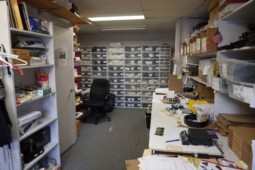 More Photos Of 208-212 Kearny Ave, Kearny Restaurant For Lease