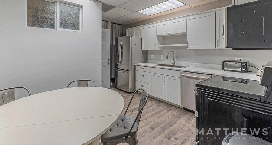 More Photos Of 2406 S 24th St, Phoenix Manufacturing For Sale