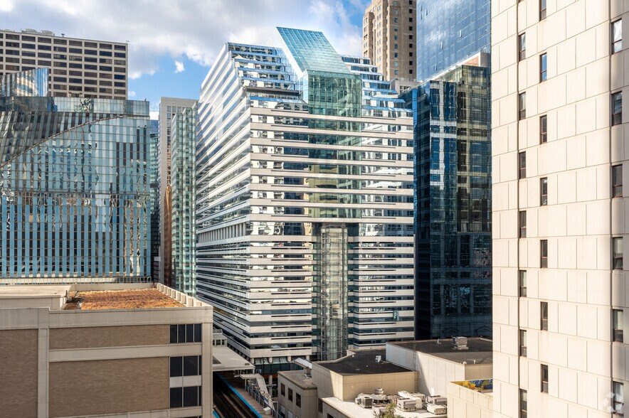 More Photos Of 203 N LaSalle St, Chicago Office For Lease