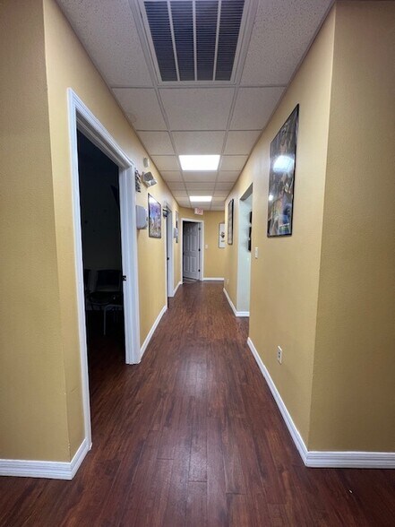 More Photos Of 16606 N Dale Mabry Hwy, Tampa Medical For Sale