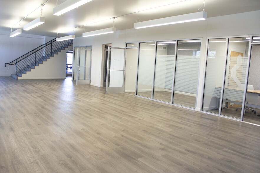 More Photos Of 3000 E Cesar Chavez St, Austin Office For Lease