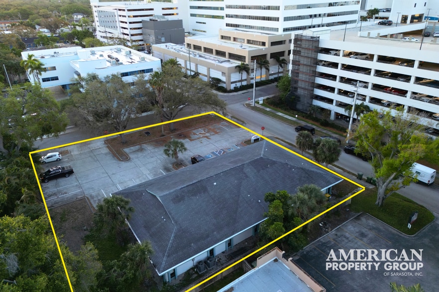 More Photos Of 1895 Floyd St, Sarasota Medical For Lease