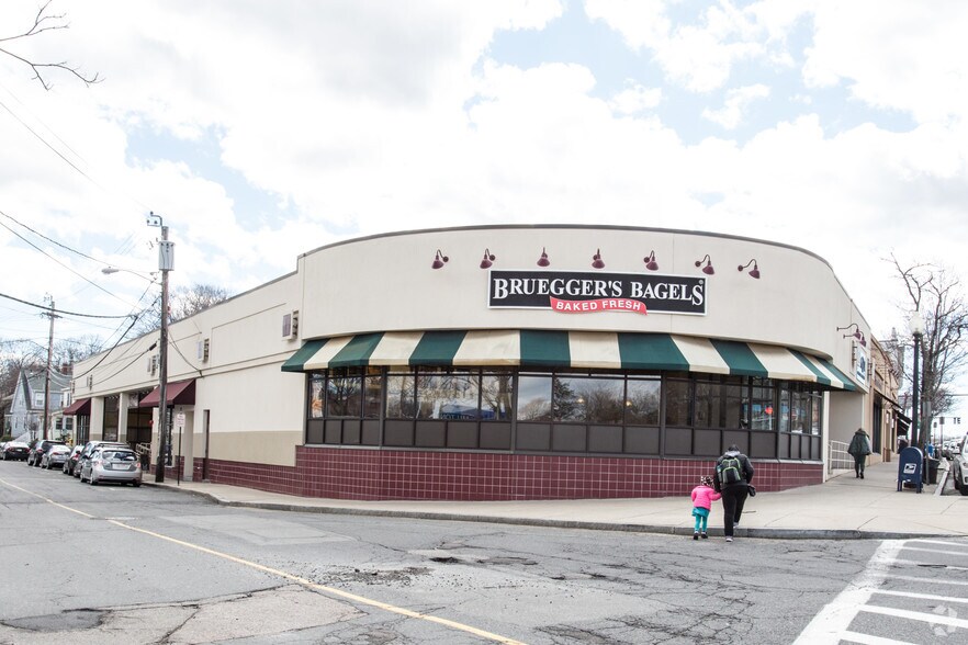 More Photos Of 356-380 Granite Ave, Milton Storefront Retail Office For Lease